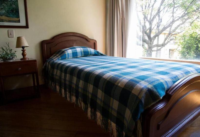 Номер Стандарт Индивидуальный, Hostal Bogotá Real