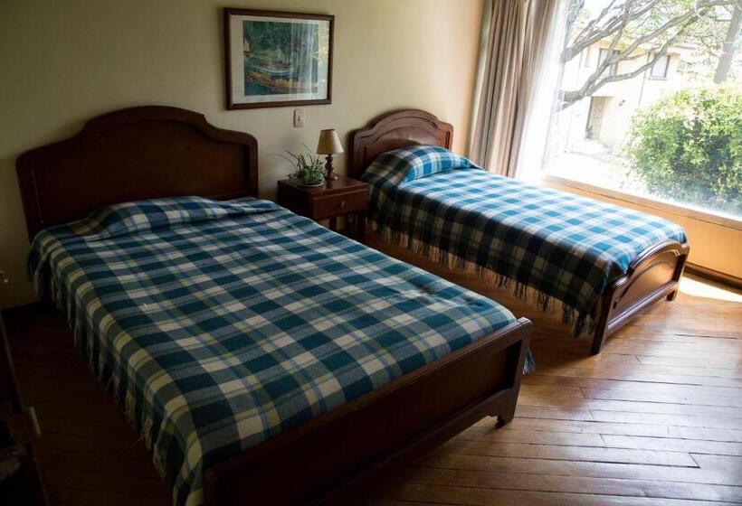 Номер Стандарт, Hostal Bogotá Real