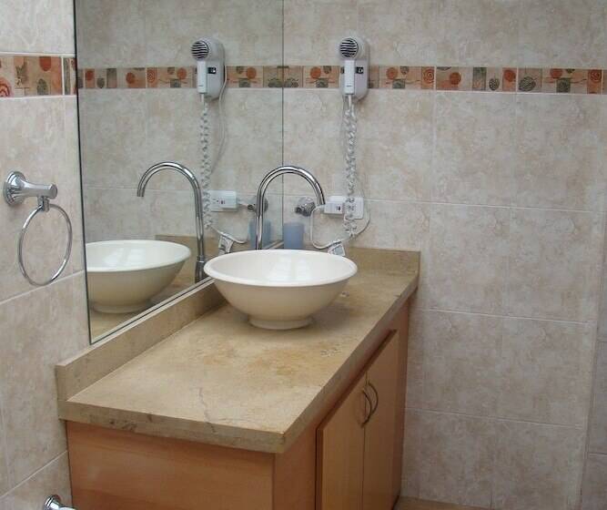 غرفة قياسية, Hostal Bogotá Real