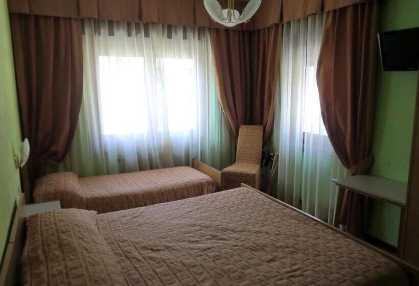 スタンダードトリプルルーム, Al Sole