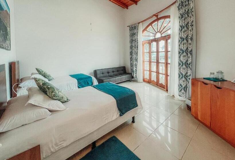 اتاق استاندارد با چشمانداز دریا, Albemarle