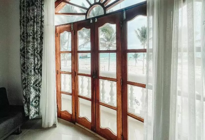 اتاق استاندارد با چشمانداز دریا, Albemarle