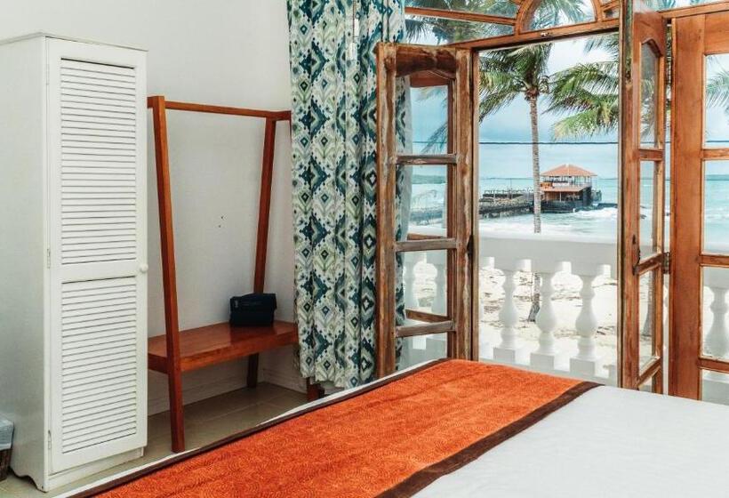 اتاق استاندارد با چشمانداز دریا, Albemarle