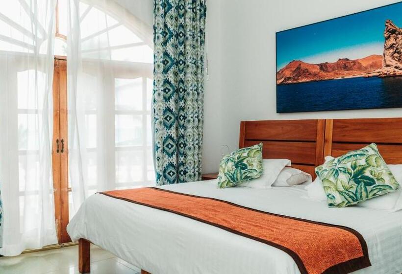 اتاق استاندارد با چشمانداز دریا, Albemarle