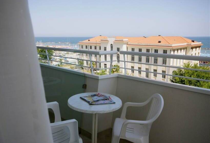 Triple Room Sea View, Aragosta