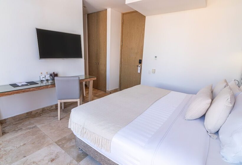 Номер Deluxe, Arsenal