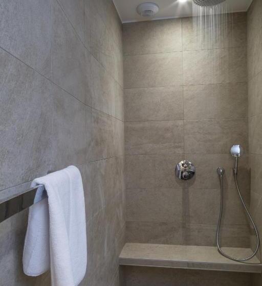 デラックスルーム, Auberge De Clochemerle, Spa Privatif & Restaurant Gastronomique