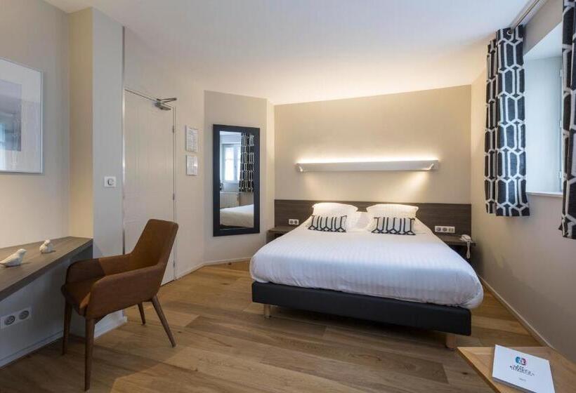 バスタブ付きスタンダードルーム, Auberge De Clochemerle, Spa Privatif & Restaurant Gastronomique