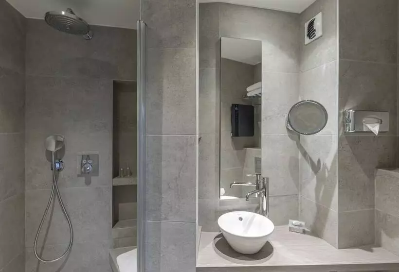 コンフォートルーム, Auberge De Clochemerle, Spa Privatif & Restaurant Gastronomique