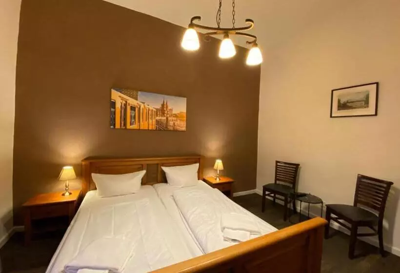Economy Room