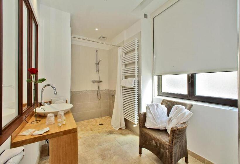 اتاق استاندارد, De Compostelle