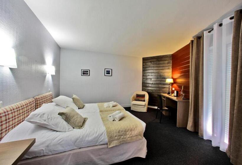 سوییت جونیور با بالکن, De Compostelle