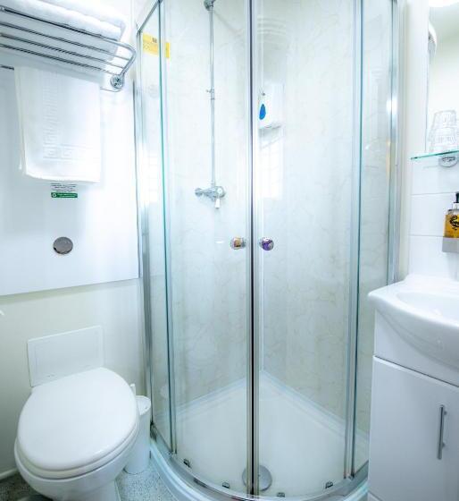 غرفة قياسية, Fox Connaught London Excel