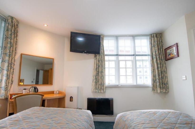 חדר סופריור, Fox Connaught London Excel