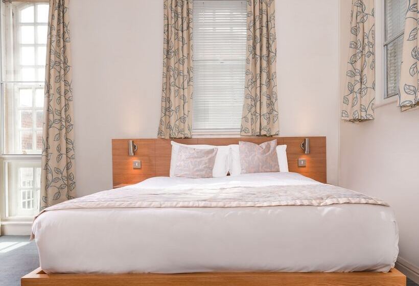 חדר סטנדרט, Fox Connaught London Excel