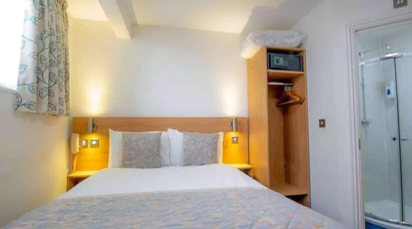 اتاق استاندارد, Fox Connaught London Excel