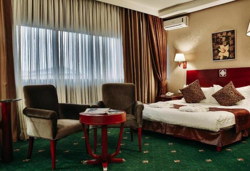 اتاق پرستیژ, Goldman Empire