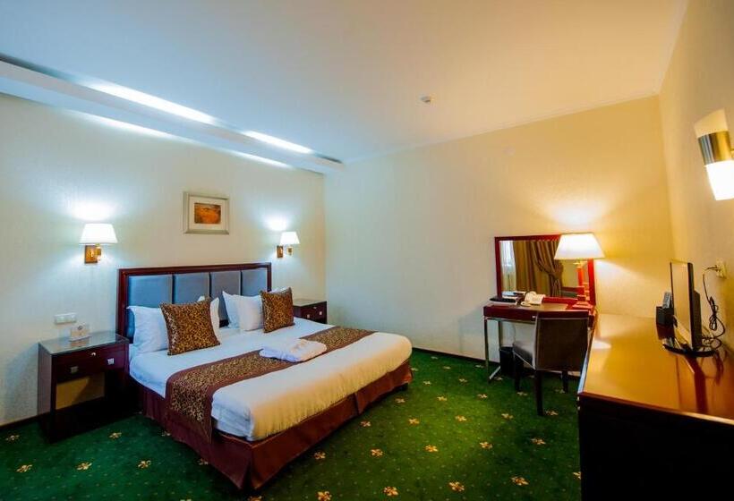 سوییت, Goldman Empire