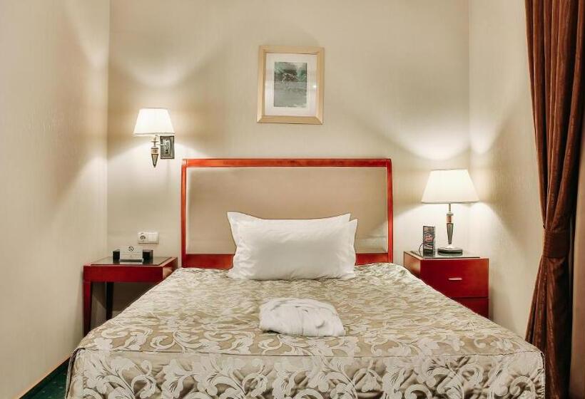 اتاق استاندارد, Goldman Empire