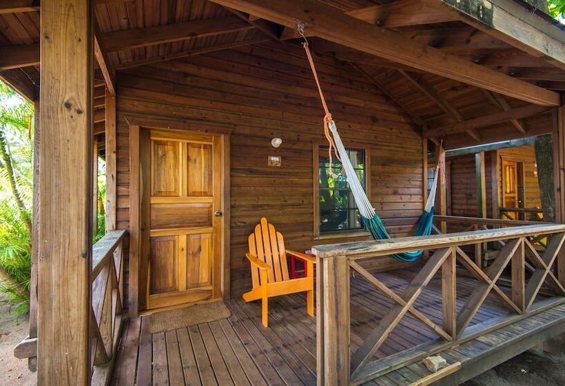 بانگلوی استاندارد, Las Rocas Resort And Dive Center