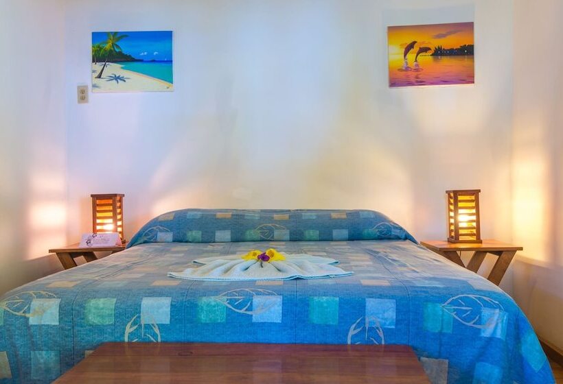 بانگلوی استاندارد, Las Rocas Resort And Dive Center