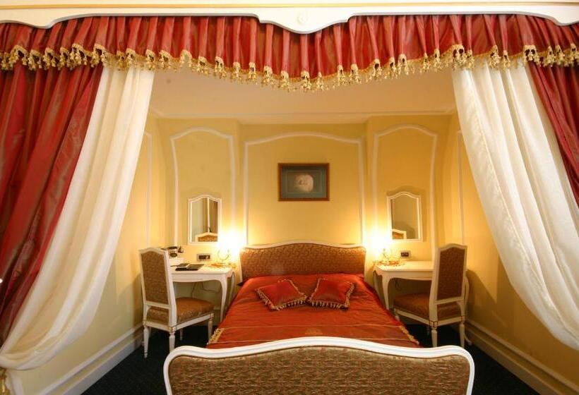 اتاق استاندارد با چشم‌انداز رودخانه, Leopold I