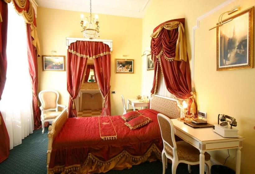 Junior suite with river view, Leopold I