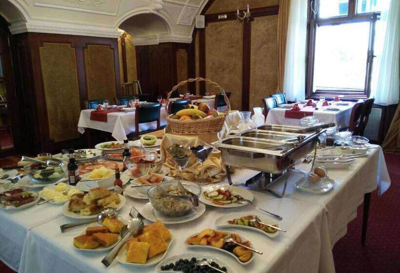 اتاق سوپریور با چشم‌انداز, Leopold I