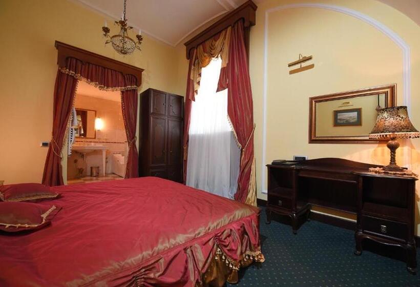 سوئیت با چشم‌انداز, Leopold I