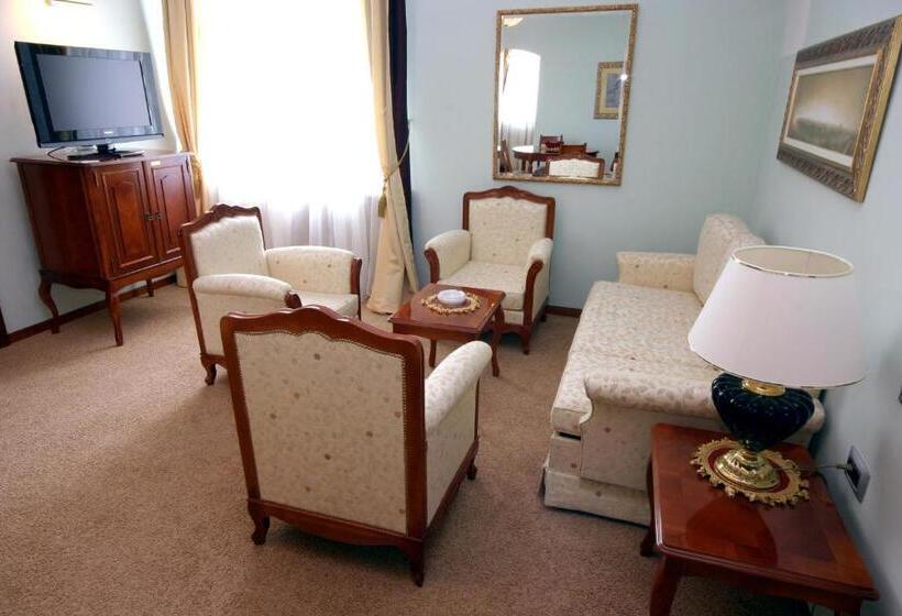 سوییت, Leopold I