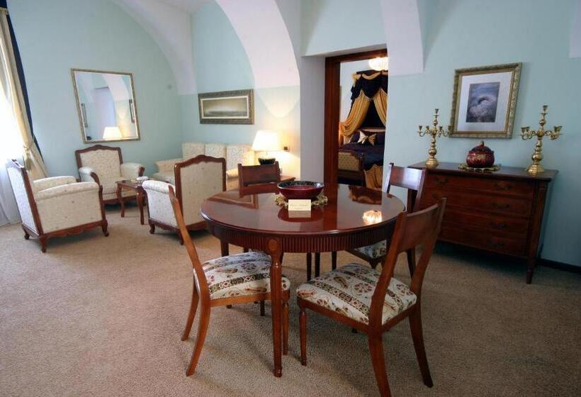 سوییت, Leopold I