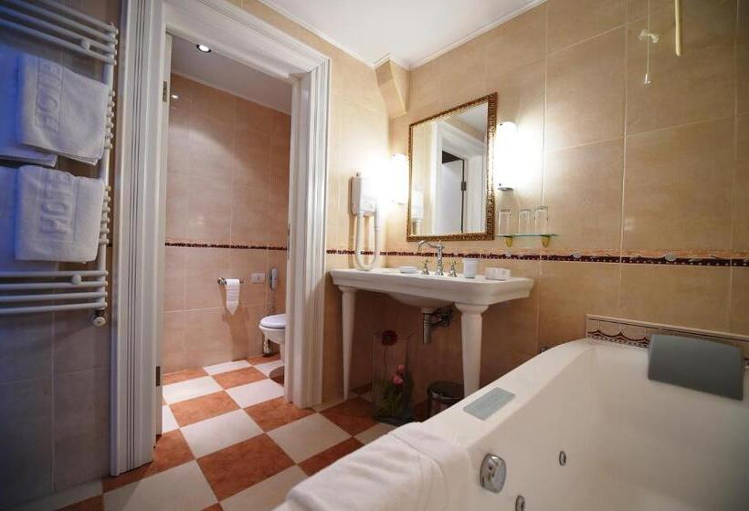 سوییت خانوادگی, Leopold I