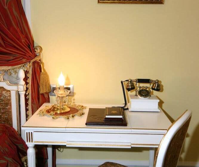 Junior suite with river view, Leopold I