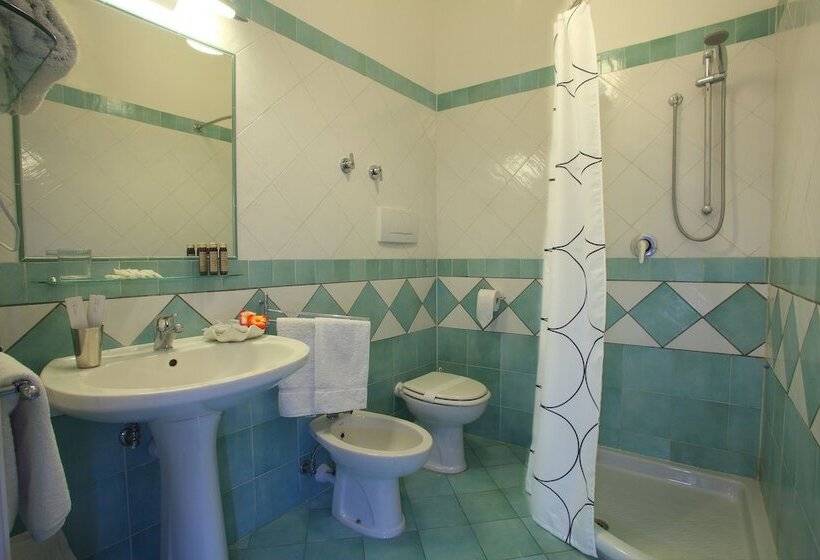 غرفة قياسية, & Residence Matarese