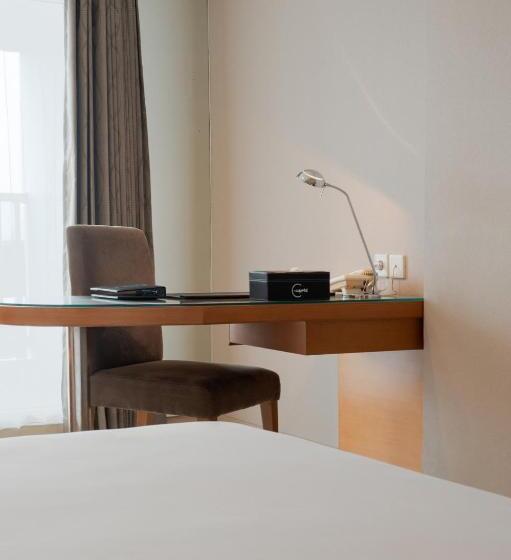 חדר אקזקיוטיב, The Capital Hotel Surabaya