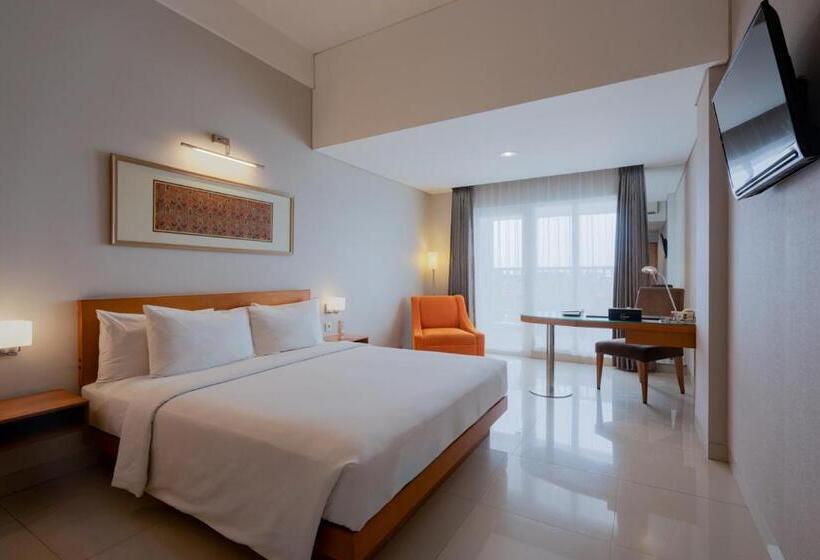 Номер Executive, The Capital Hotel Surabaya