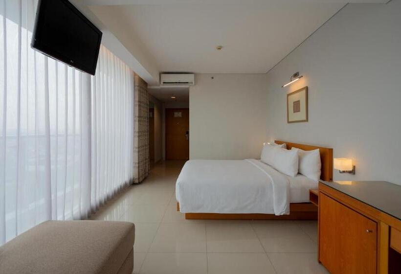 סוויטת ג'וניור, The Capital Hotel Surabaya
