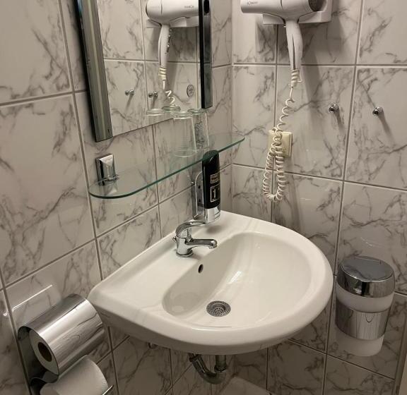 スタンダードルーム, Schwarzer Bar