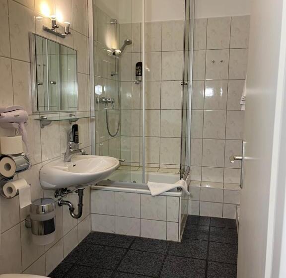 スタンダードルーム, Schwarzer Bar