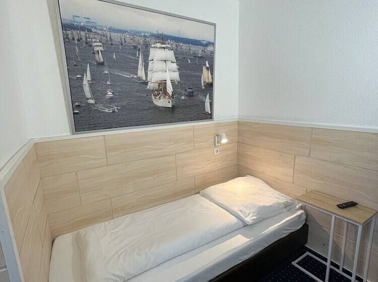 スタンダードシングルルーム, Schwarzer Bar