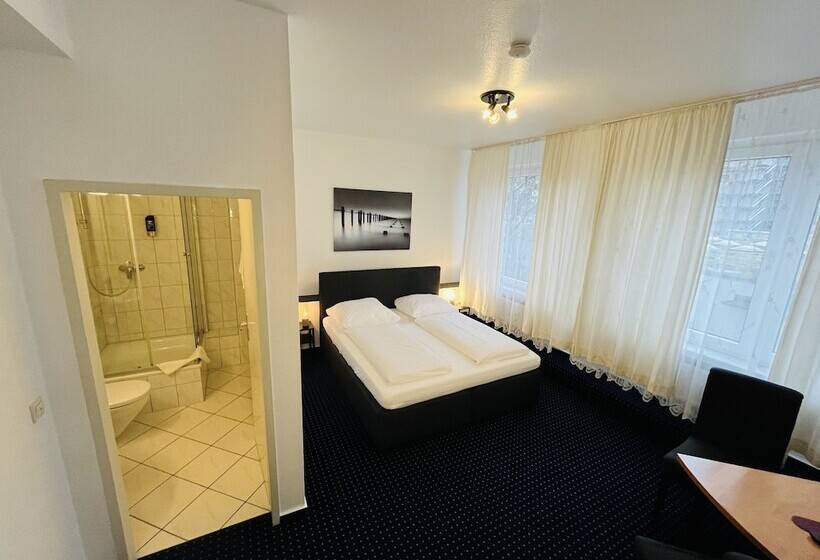 スタンダードルーム, Schwarzer Bar