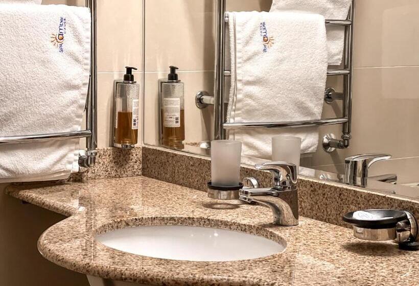 اتاق استاندارد یک نفره, Spa Amber Palace