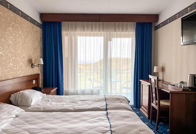 اتاق استاندارد یک نفره, Spa Amber Palace