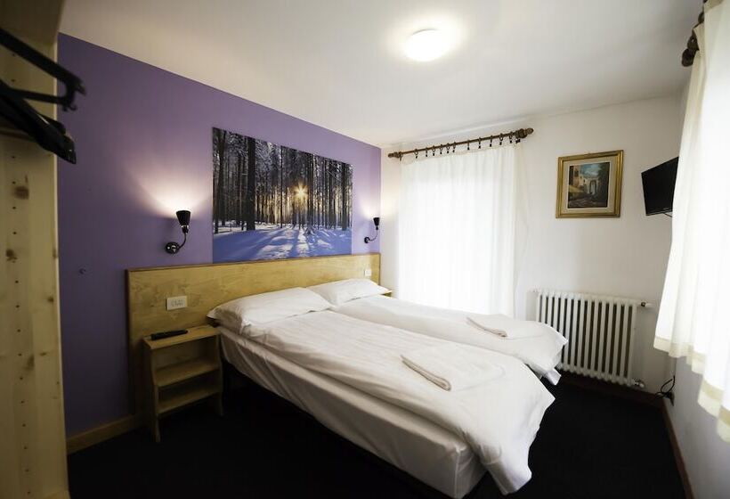 バルコニー付きスタンダードトリプルルーム, Teola