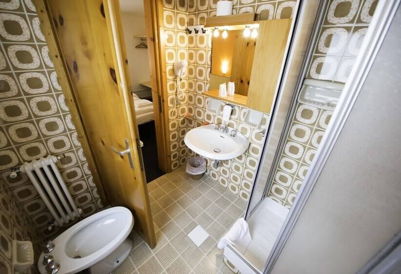 スタンダードルーム, Teola