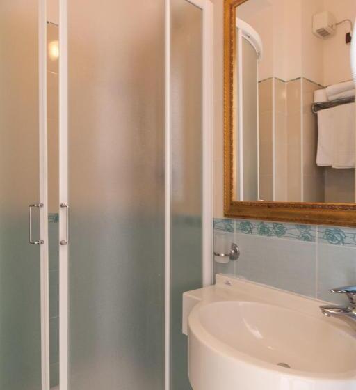 Трехместный Номер Классика, Teti