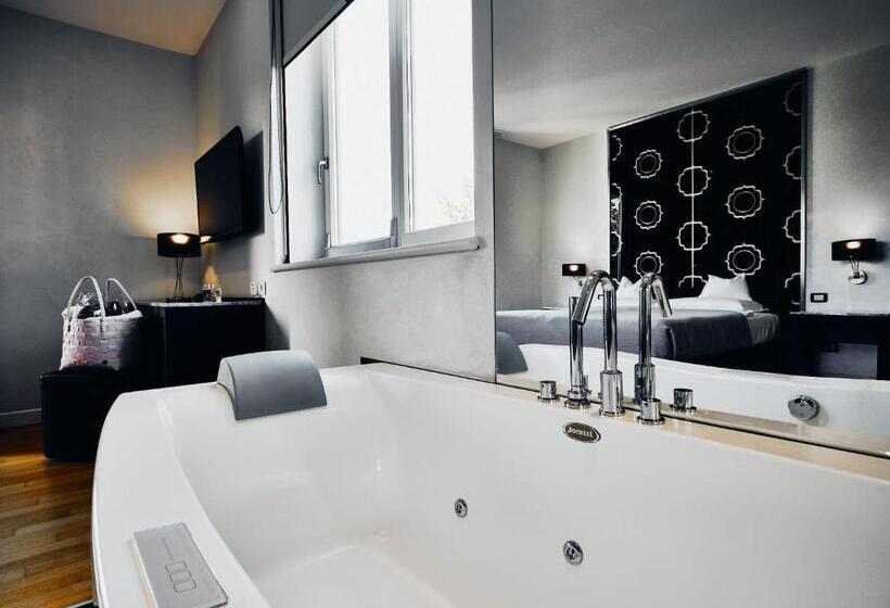 标准间带漩涡浴缸, Tobago