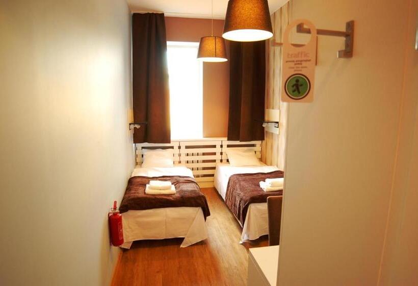 اتاق استاندارد, Traffic Poznań Stare Miasto