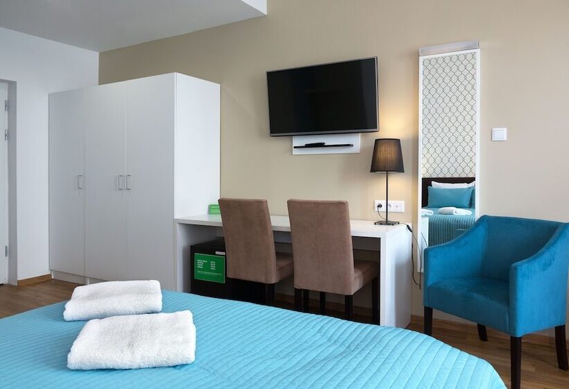 اتاق خانوادگی, Traffic Poznań Stare Miasto