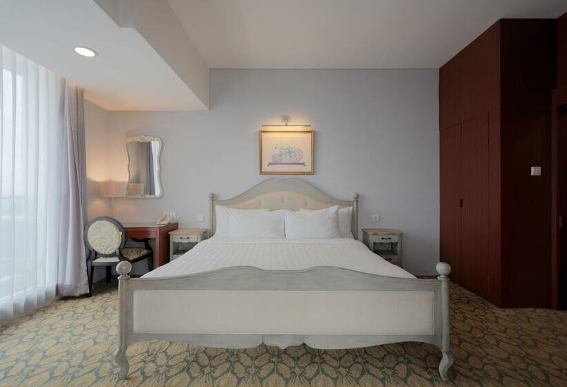 סוויטה אקזקיוטיב, The Capital Hotel Surabaya